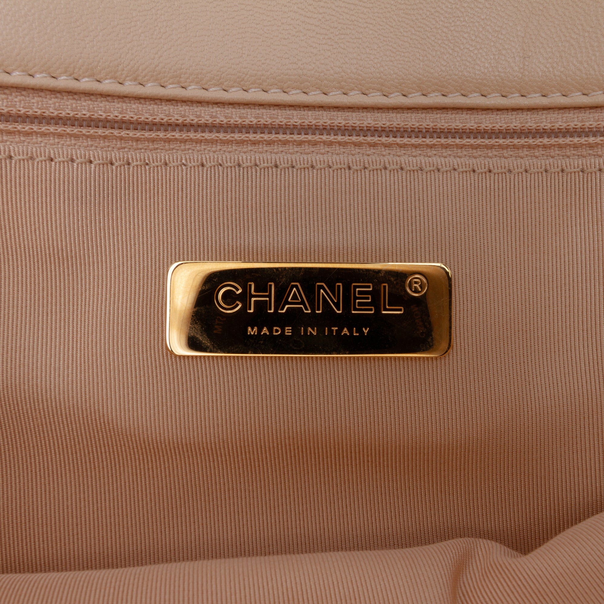 Chanel Chanel 19 Maxi Beige Borse, Novità, Prodotti