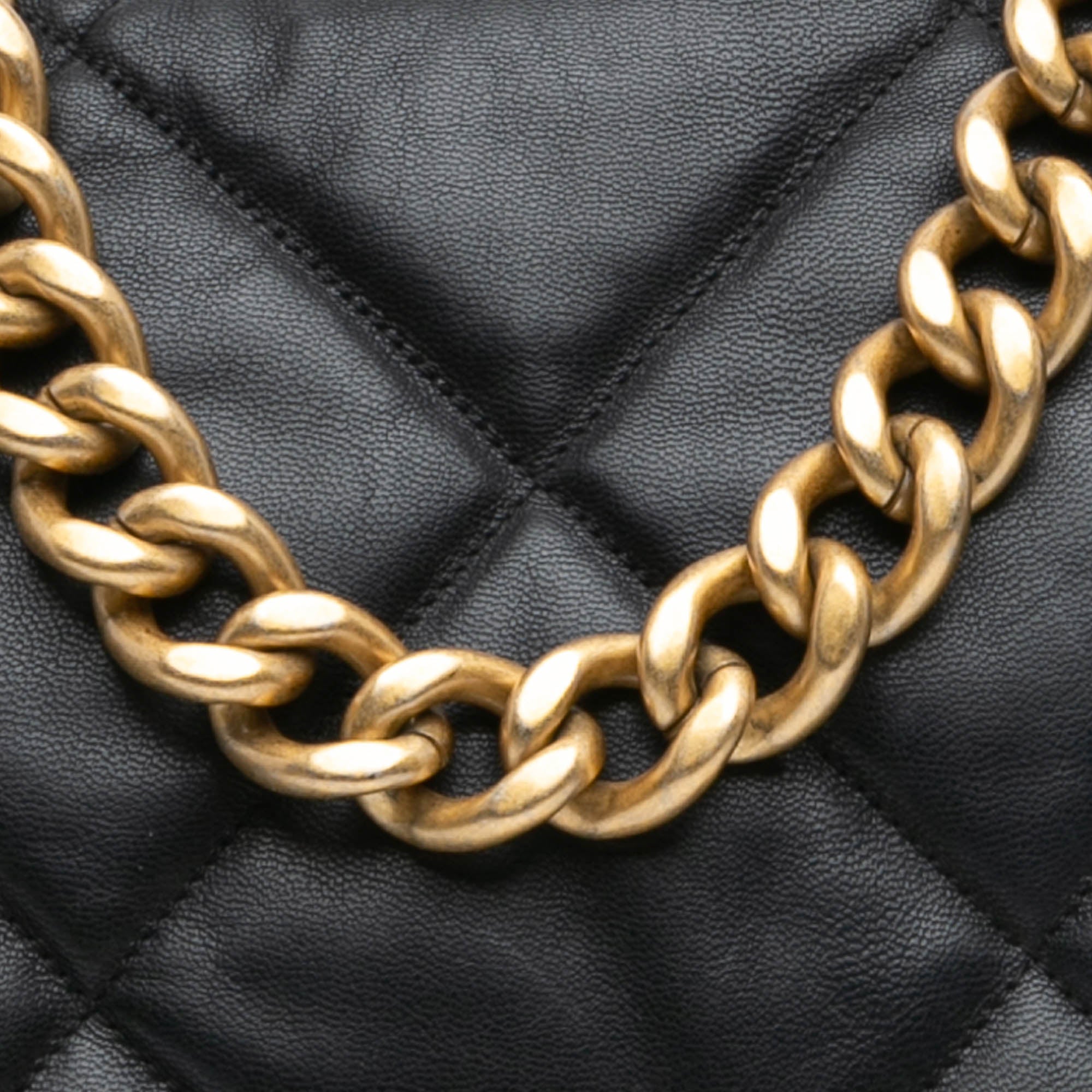 Chanel Chanel 19 maxi Borse, Prodotti