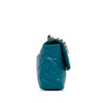 Borsa Chanel 19 colore teal vista laterale