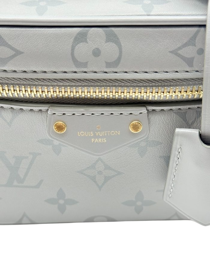 LOUIS VUITTON Pochette Vanity