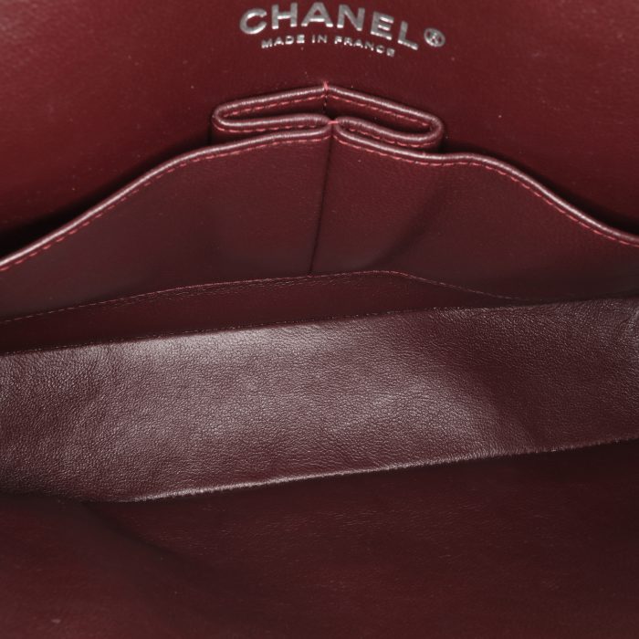 Chanel Classica media nera caviar