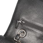 Chanel Classica media nera caviar